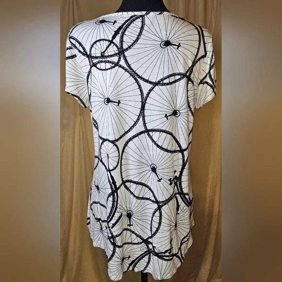 W5 Anthropologie Bicycle White Wheel Print Tunic With Black Bicycle Wheeles - Picture 6 of 9